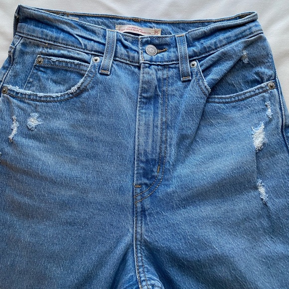 Levi’s Women’s 70’s High Flare - Picture 2 of 5